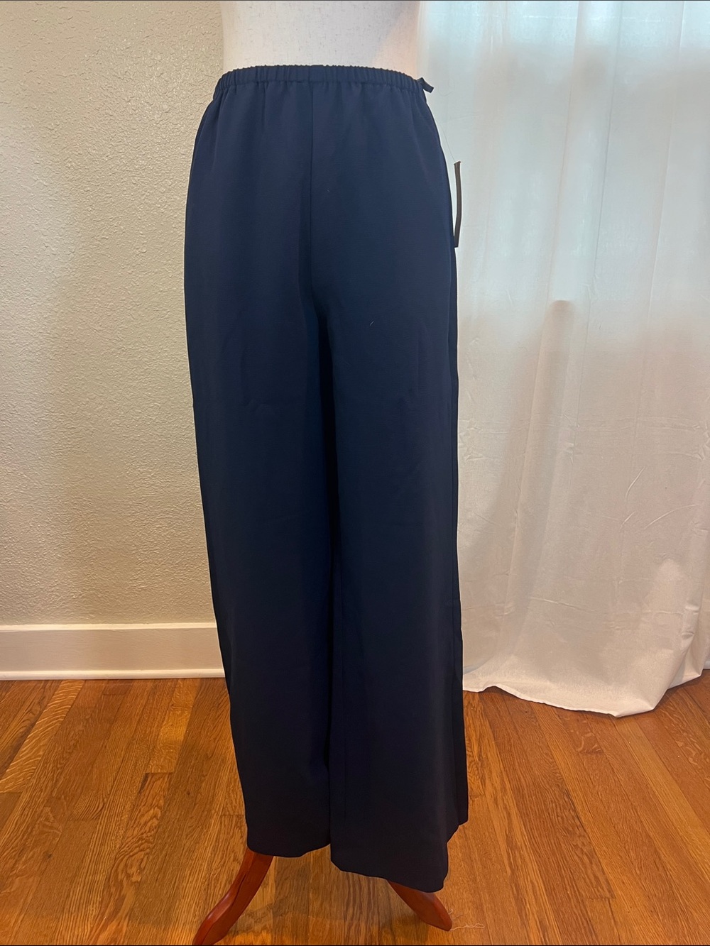 Few Moda x Hannah Chody Wide Leg Navy Pull-On Dress Pants. Sz S. NWT